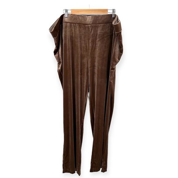 Isaac Mizrahi Live! Tall velour lounge pants in hickory brown Size 3XT - Picture 2 of 10